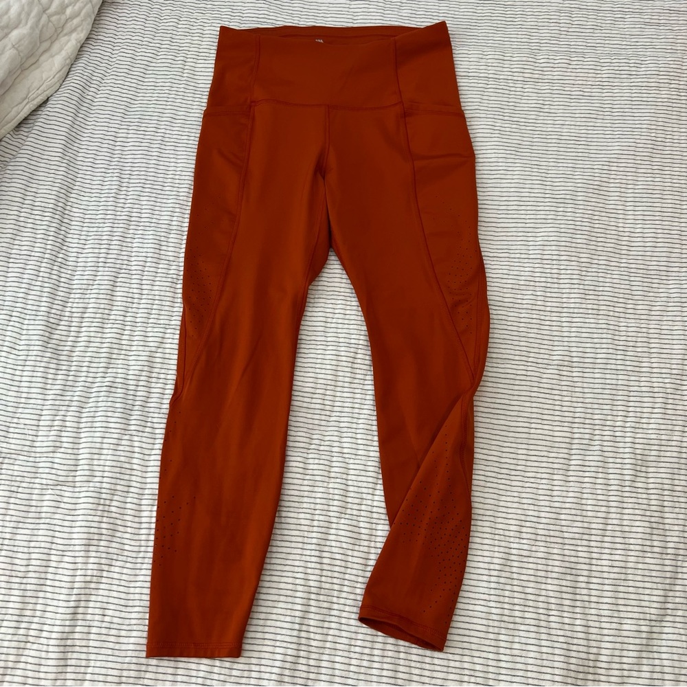 EUC Rust Colored High Rise Leggings All in Motion medium